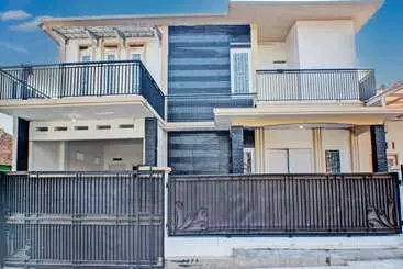 Hôtel Oyo Life 93138 Anugrah Kost Syariah