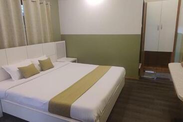 هتل The Arch Shillong