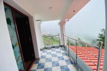 Memmsta Hotels   2496