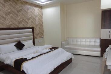 Hotel Prakshi Palace Datia