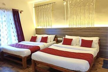 Resort Redberry S Luxury Stay Coorg