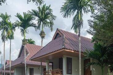 Hotelli Betel Palm Village Casa Retreat