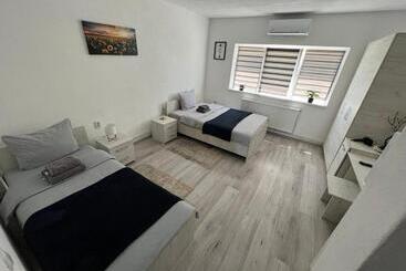 شقة فندقية La Luna Imobiliare