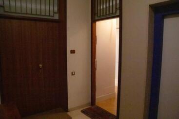 تختخواب و صبحانه La Maison Du Théâtre