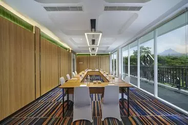 Szálloda Golden Hill By Golden Tulip