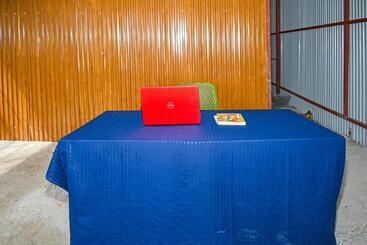 Hotell Oyo Junglaw Resorts