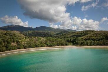 استراحتگاه Six Senses La Sagesse