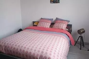 Aamiaismajoitus (B&B) Maison Pour Location De Chambre Circuit 24h Et Gp