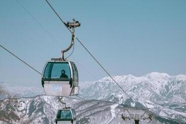 هتل 肆野 サンモリッツ一番館