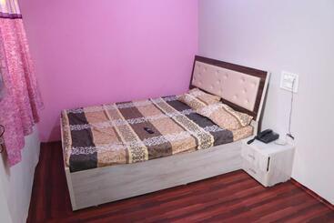 Hotel Oyo Galaxy Lodge