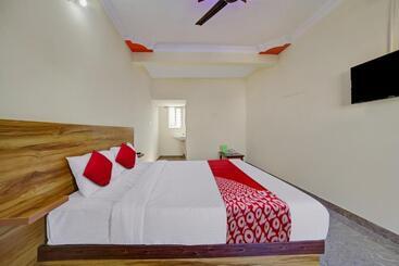 Oyo Hotel Pvg Comfort