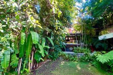 펜션 Preciosa Suite Con Vegetacion Interior Y Exterior