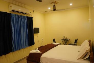 ホテル Supreme Ac