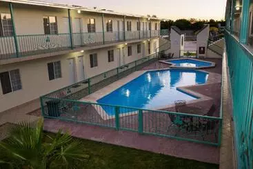 Hotelli Trébol Inn