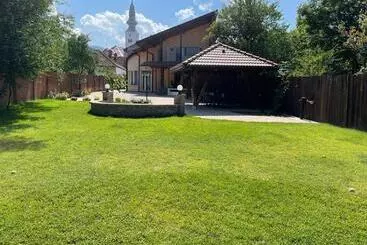 ペンション Budux Delux Vila