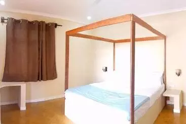 Bed and Breakfast Mafia Neptune Villa Lodge