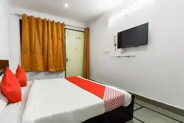 Oyo Flagship Hotel Sawraj Regency