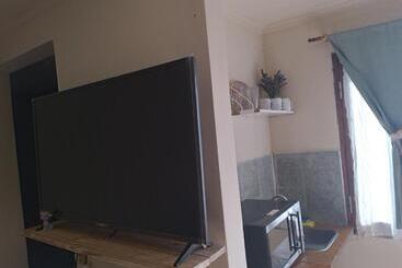 بنسيون Casa Nimes