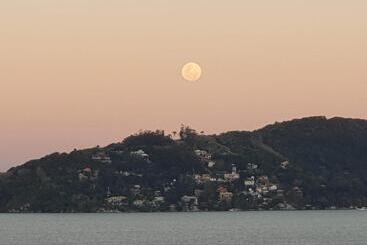 ペンション Suítes Com Vista Espetacular Da Lagoa Da Conceição