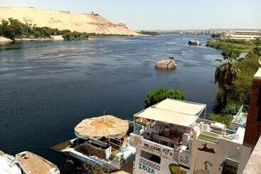 Majatalo Cataract Nubian Resort