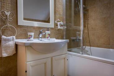 Pensiunea Agroturistica Floare De Camp