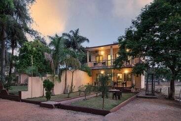 Resort Avadale Tadoba   Stag Groups Not Allowed