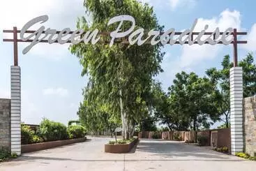 Hotel Green Paradise