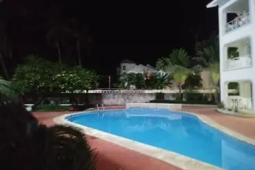 پانسیون Grand Blue Garden Los Corales Beach