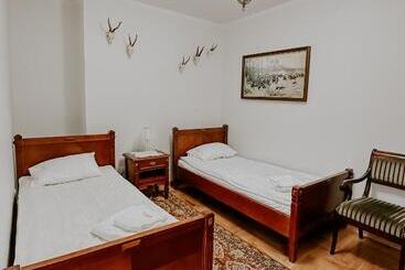 Hotelli Dwór Mościbrody