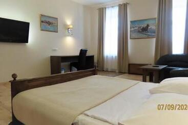 בית מלון כפרי Euro Apart