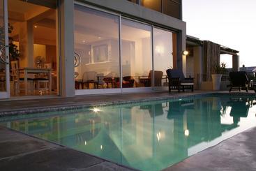 فندق Moonstruck On Pringle Bay Guesthouse