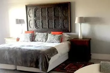 Hotelli Moonstruck On Pringle Bay Guesthouse