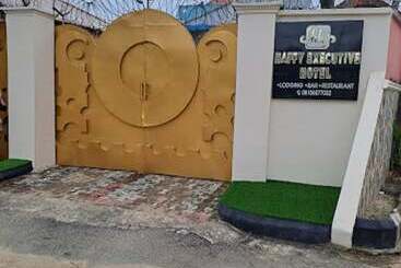 Haffy Executive Hotels And Suite