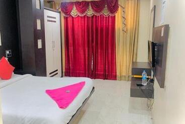 Hotelli Sayajiraje Palace