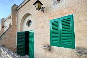 پانسیون Tal Bir Farmhouse