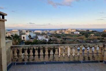 پانسیون Tal Bir Farmhouse