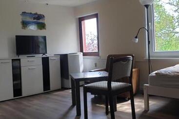 Пансион Monteur Zimmer Häger