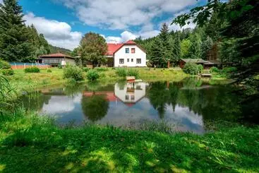 ペンション Penzion U Rybníka