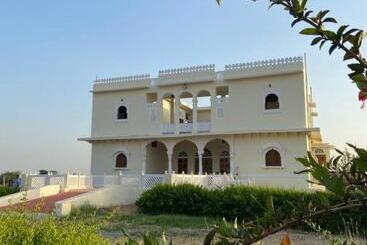 Dera Padlia   A Rural Experience Farm Stay
