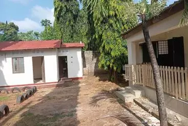 Bed and Breakfast Ngoziskin Properties Limited