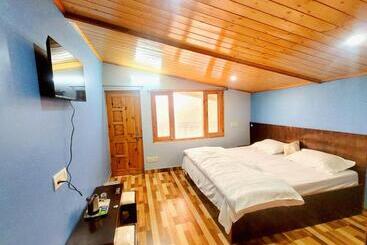 Bed & Breakfast Pine Paradise Homestay