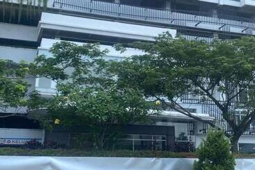 Hotel Capital O 93529 September House