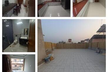 Mmr Luxurious Girls Pg And Hostel