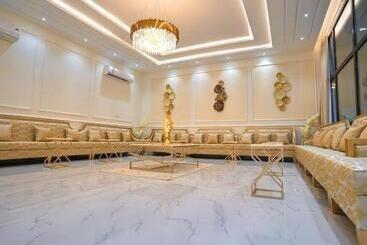 Resort شاليهات لاڤيرا