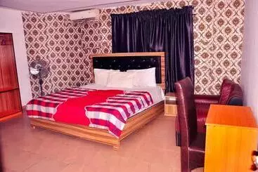Trending Place Hotel And Suites