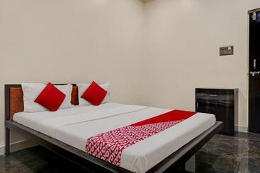 Отель Yashraj Resorts