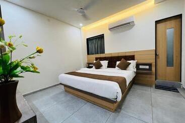 Hotel Venus By Mantram Hospitality