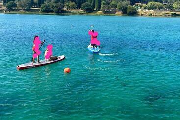 پانسیون Pensión San Ciprian Urbanización Ríocobo