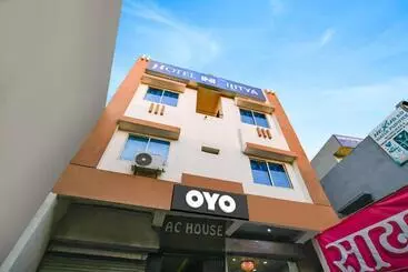 Otel O Nitya