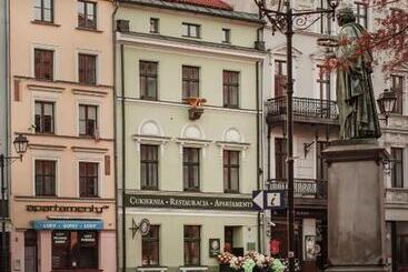 בית מלון כפרי Apartamenty Sowa Toruń